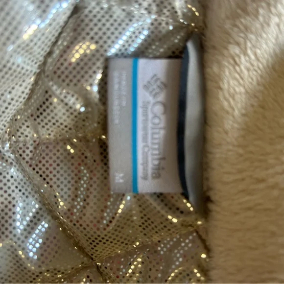 Columbia Women’s Long Jacket With Hood - Picture 4 of 6